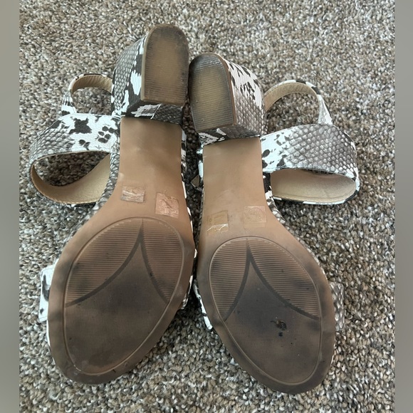 CL by Laundry Snakeskin Heels - Picture 3 of 3